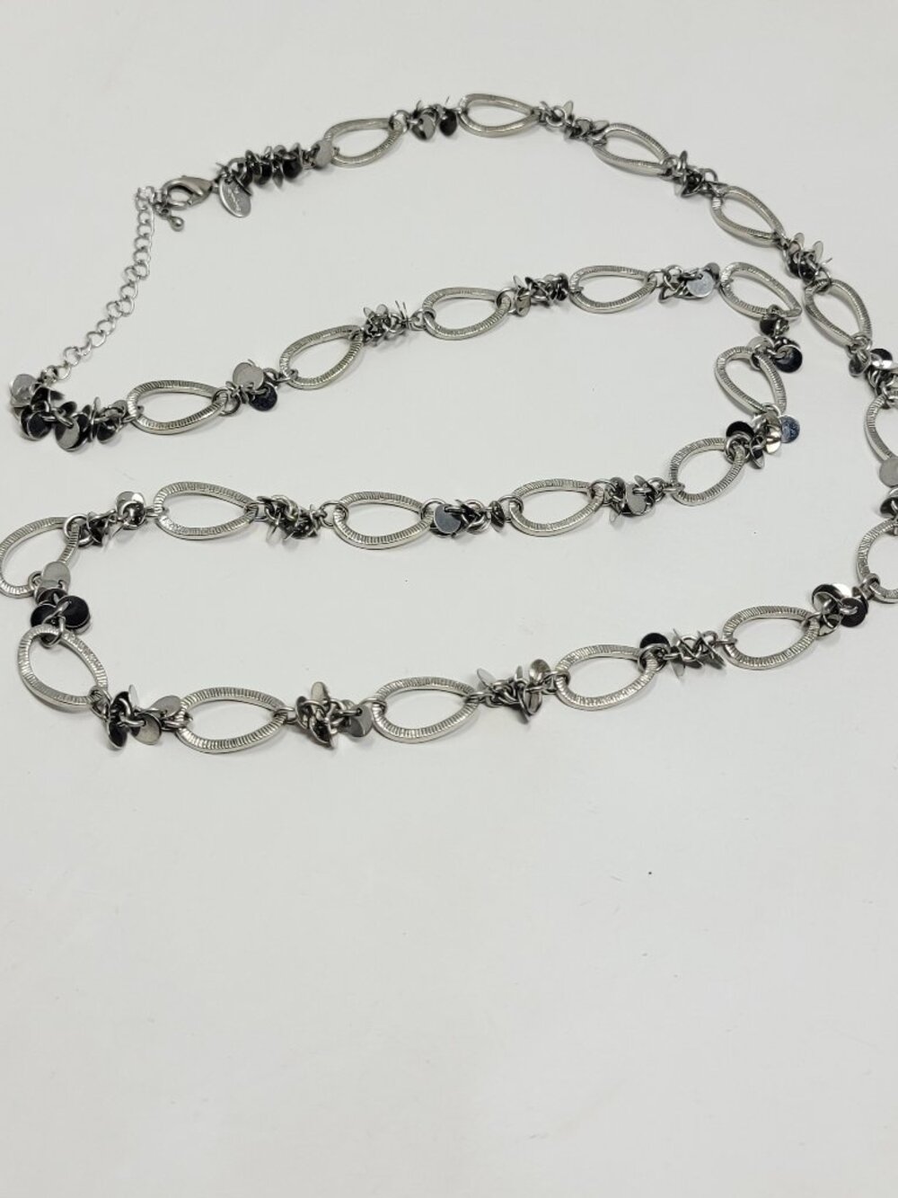Lia Sophia Gala Ibiza Soiree Oval Links Silver Tone Necklace - Picture 2 of 5